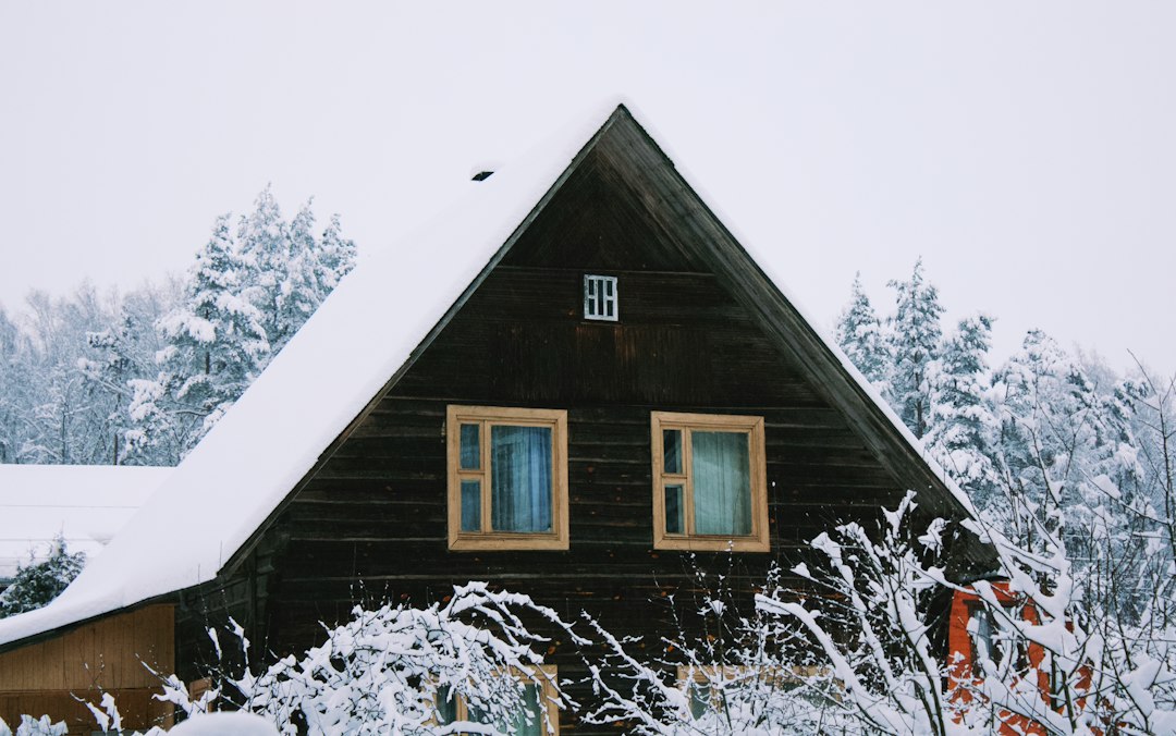 Snow-covered roof for ice dam prevention guide